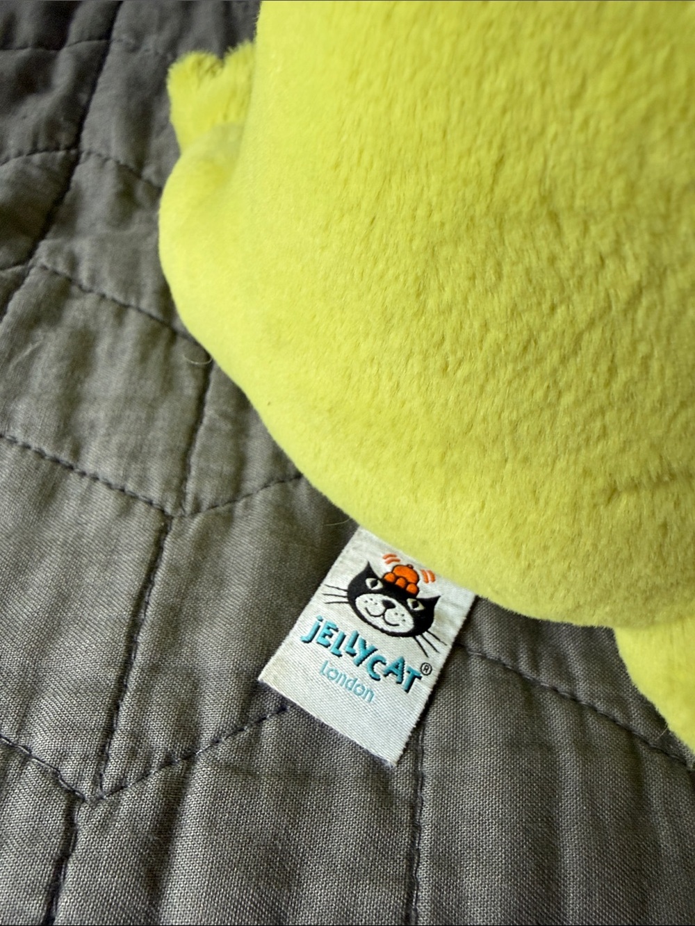 Davey Dilophosaurus Retired Jellycat - Picture 3 of 3